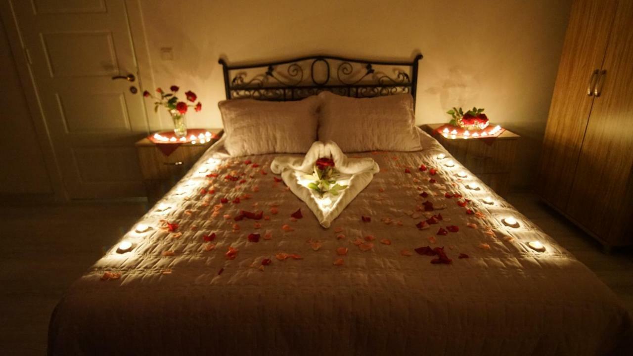 Castle Nolana Hotel Geredeli Ngoại thất bức ảnh