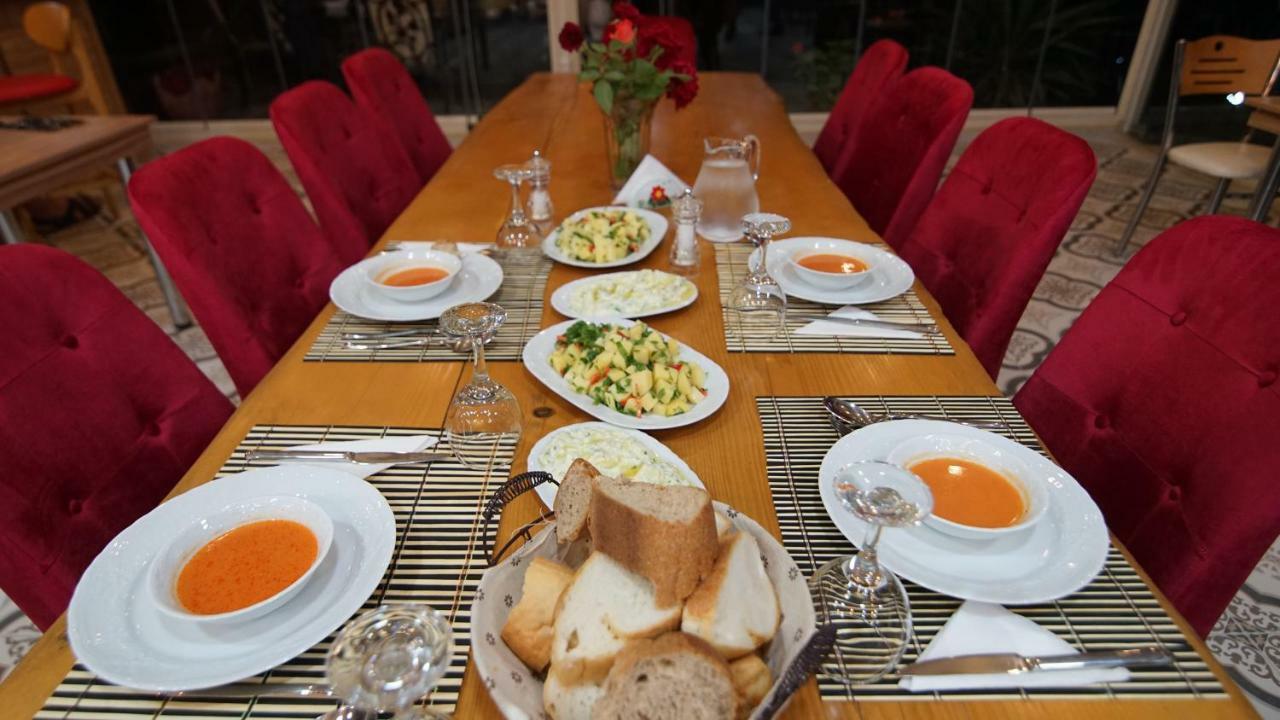 Castle Nolana Hotel Geredeli Ngoại thất bức ảnh