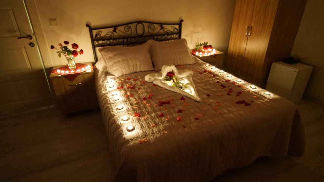 Castle Nolana Hotel Geredeli Ngoại thất bức ảnh