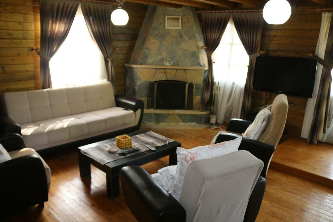 Castle Nolana Hotel Geredeli Ngoại thất bức ảnh