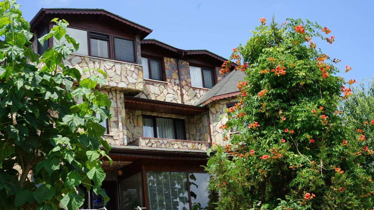 Castle Nolana Hotel Geredeli Ngoại thất bức ảnh
